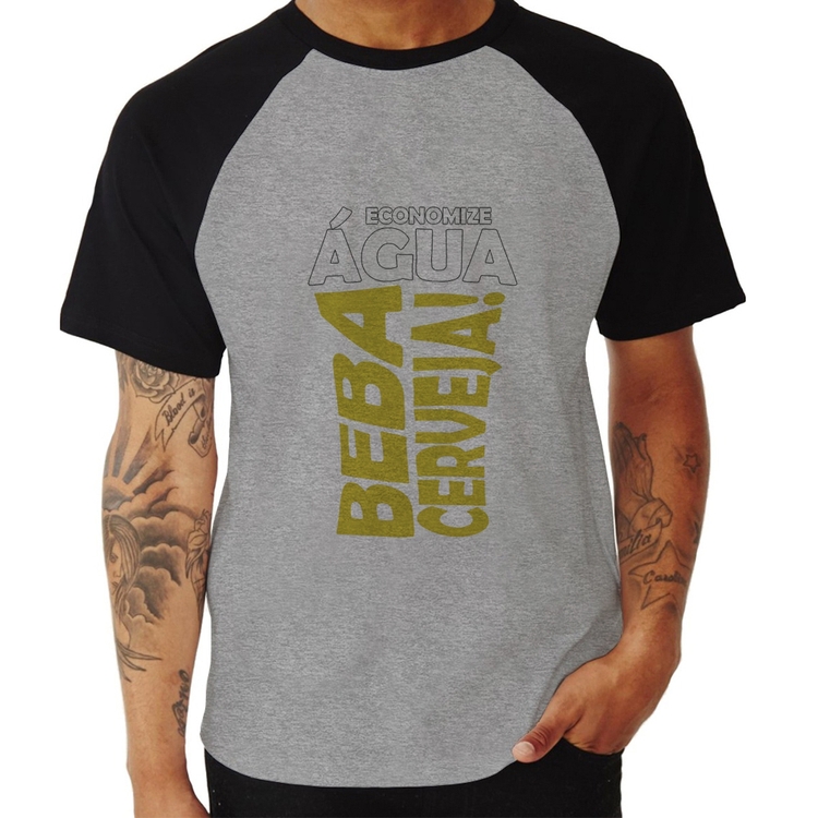 Camiseta Raglan Economize água, beba cerveja - Cinza/Preto