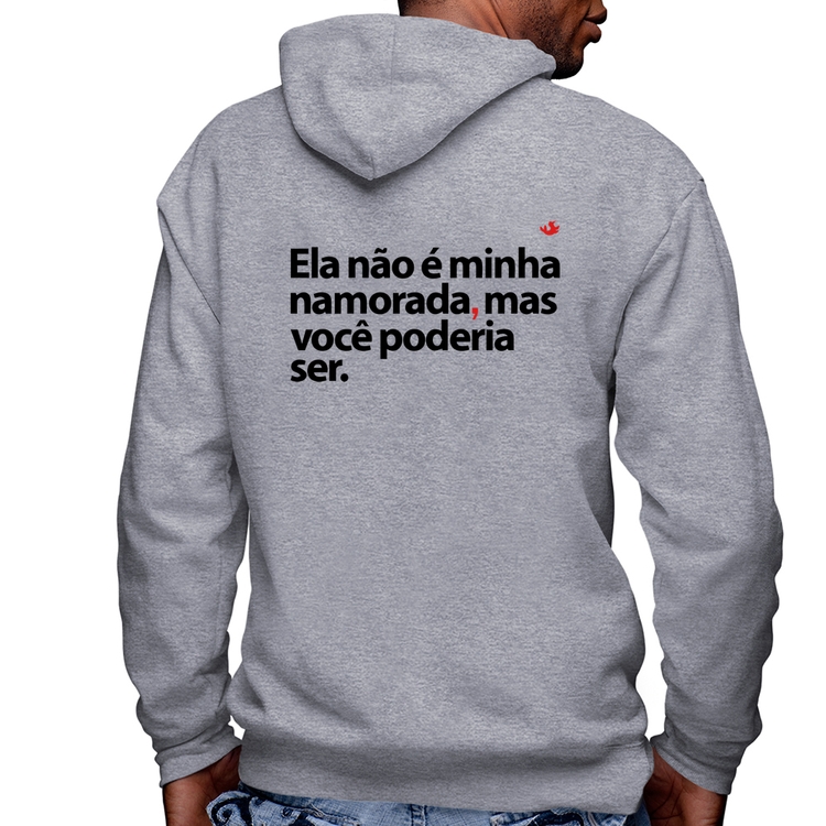 Blusa Moletom Ela não é minha namorada, mas você poderia ser Masculina com Capuz e Zíper - Mescla
