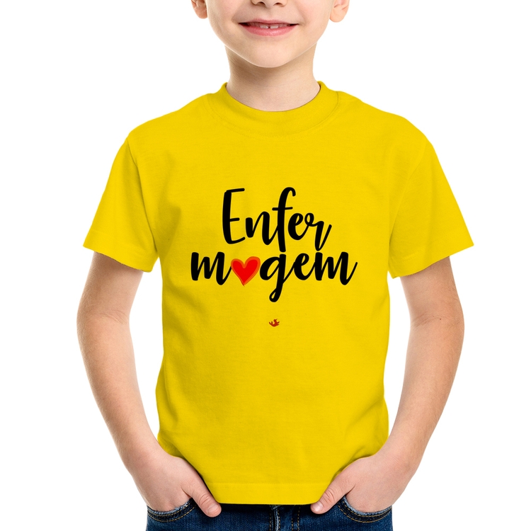 Camiseta Infantil Enfermagem por amor - Amarela