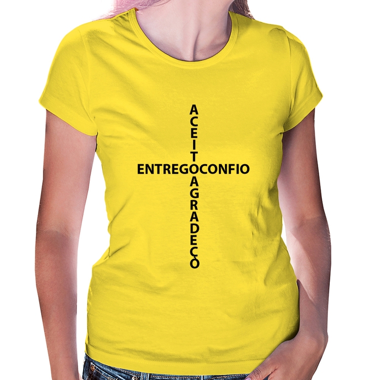 Baby Look Entrego, Confio, Aceito, Agradeço - Amarela