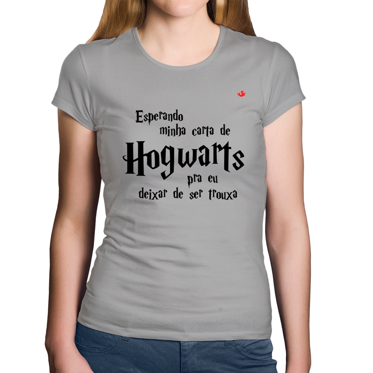 Baby Look Algodão Esperando minha carta de Hogwarts - Cinza