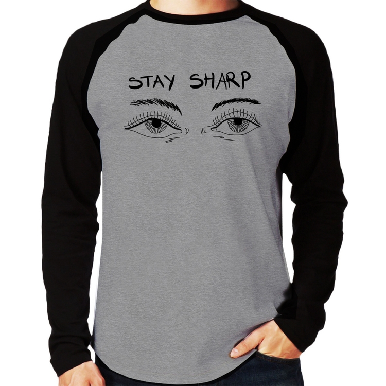Camiseta Raglan Eyes Stay Sharp Manga Longa - Cinza/Preto