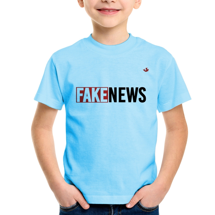 Camiseta Infantil Fake News - Azul Bebê