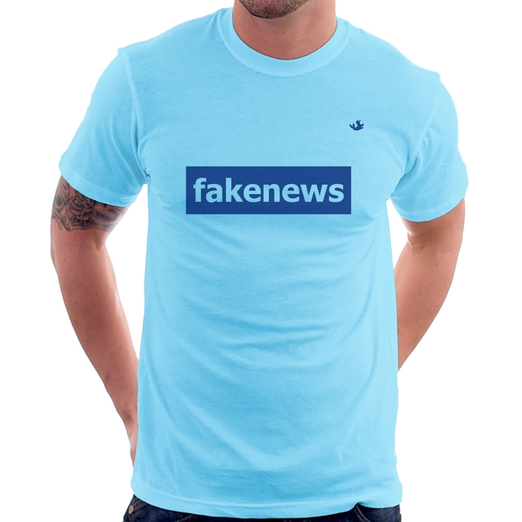 Camiseta fakenews - Azul Bebê