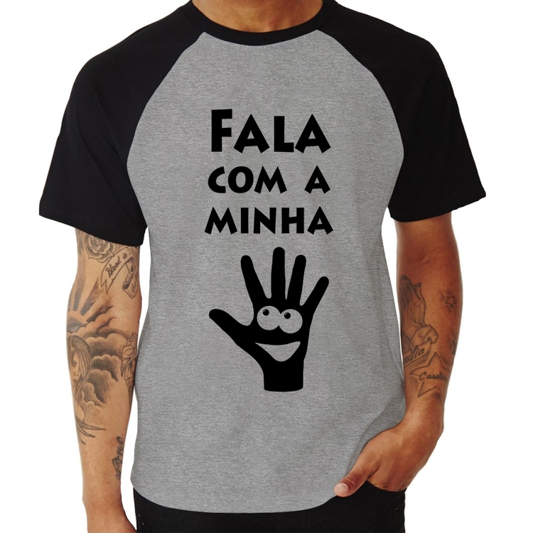 Camiseta Raglan Fala Com a Minha Mão - Cinza/Preto