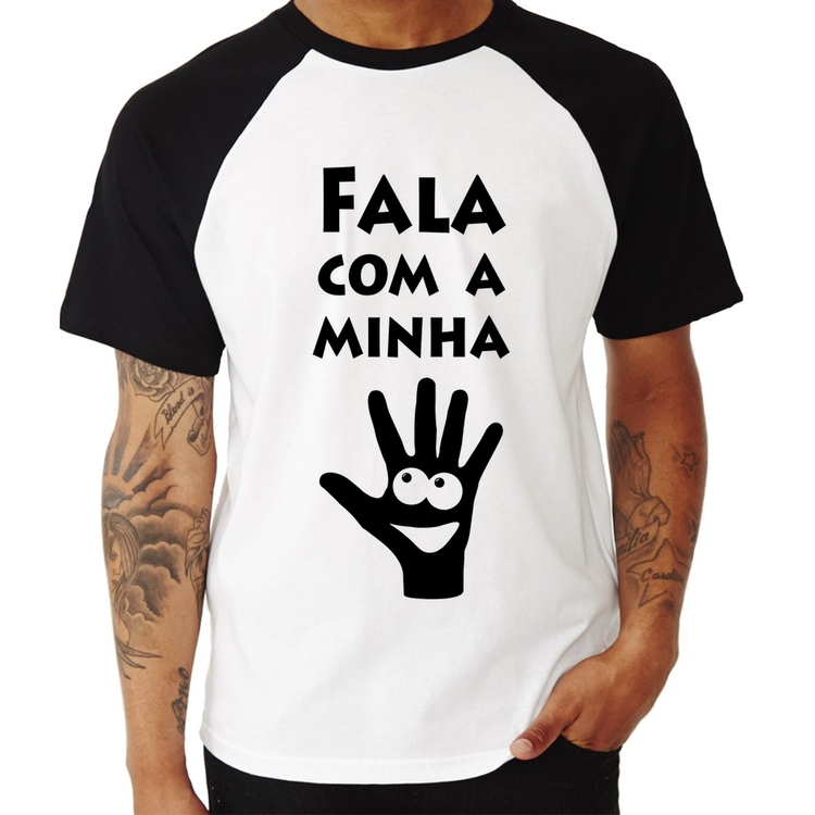 Camiseta Raglan Fala Com a Minha Mão