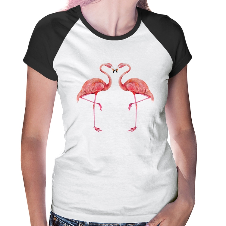 Baby Look Raglan Flamingos coração