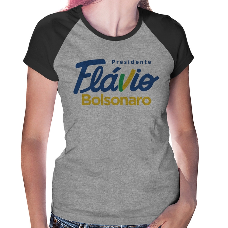 Baby Look Raglan Flávio Bolsonaro Presidente 2026 PL 22 - Cinza/Preto