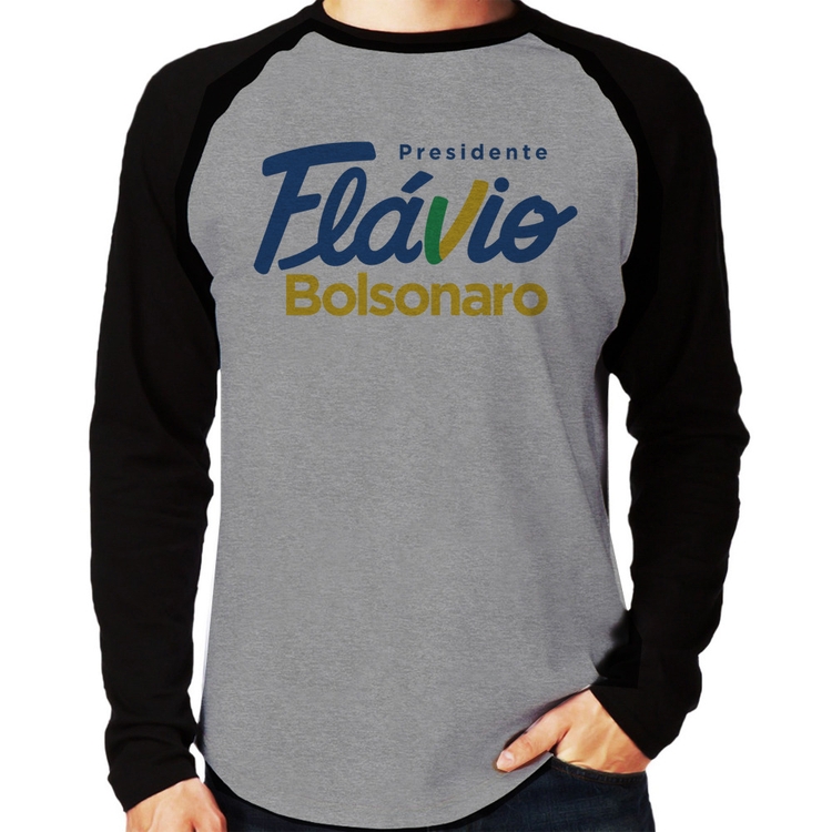 Camiseta Raglan Flávio Bolsonaro Presidente 2026 PL 22 Manga Longa - Cinza/Preto