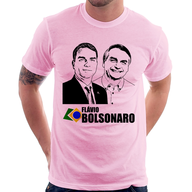 Camiseta Flávio e Jair Bolsonaro 2026 - Rosa Bebê