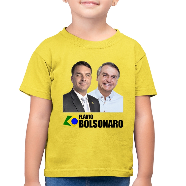 Camiseta Algodão Infantil Flávio e Jair Bolsonaro - Amarelo Canário