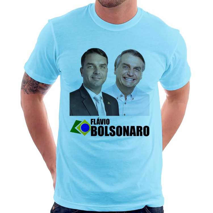 Camiseta Flávio e Jair Bolsonaro - Azul Bebê