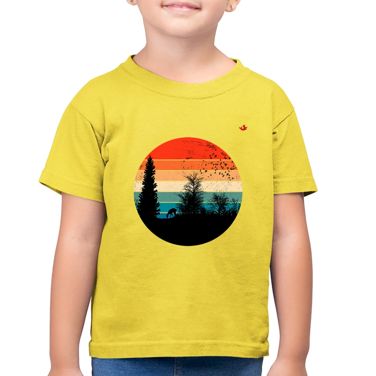 Camiseta Algodão Infantil Floresta Vintage Sunset - Amarelo Canário