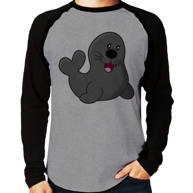 Camiseta Raglan Foca Feliz Manga Longa - Cinza/Preto
