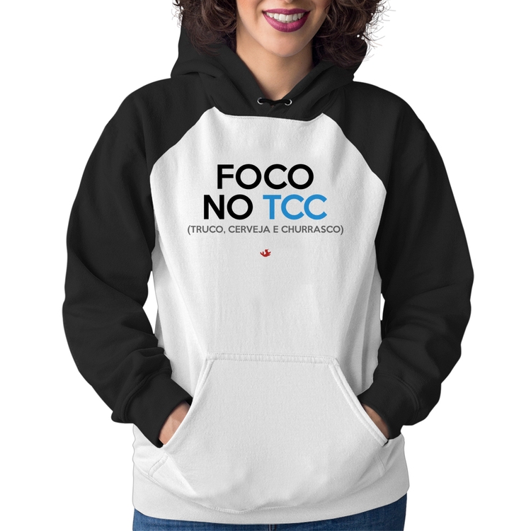 Moletom Feminino Foco no TCC (Truco, Cerveja e Churrasco)