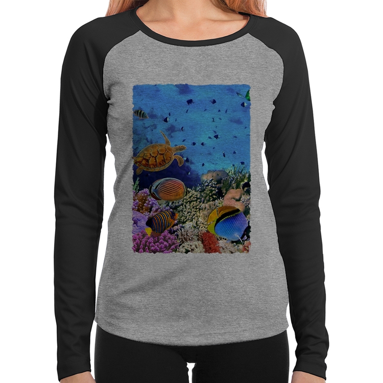Baby Look Raglan Fundo do Mar Manga Longa - Cinza/Preto