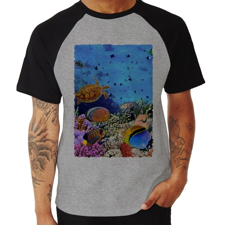 Camiseta Raglan Fundo do Mar - Cinza/Preto