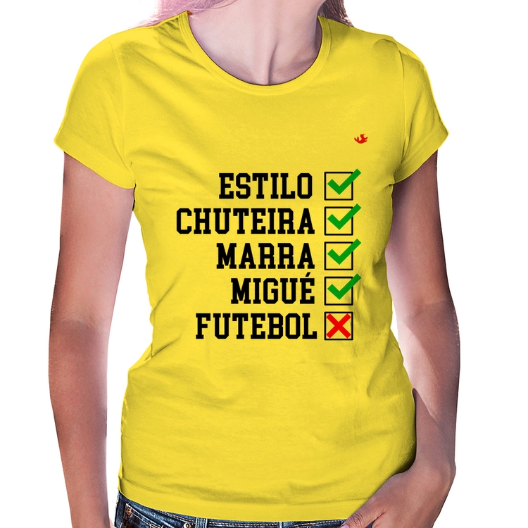 Baby Look Futebol que é bom, nada - Amarela