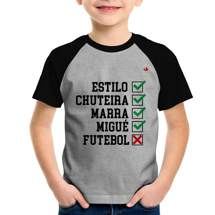 Camiseta Raglan Infantil Futebol que é bom, nada - Cinza/Preto