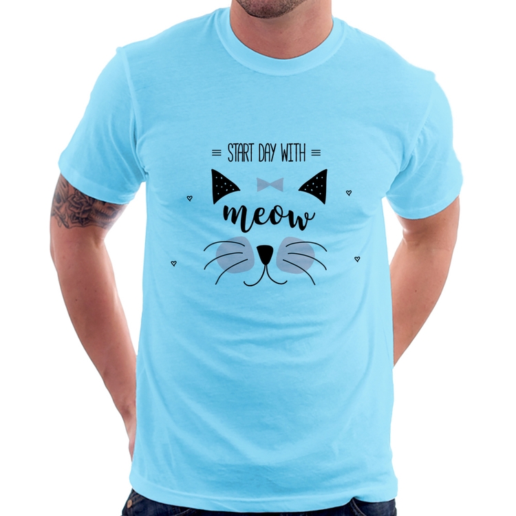 Camiseta Gatinha Start Day With Meow - Azul Bebê