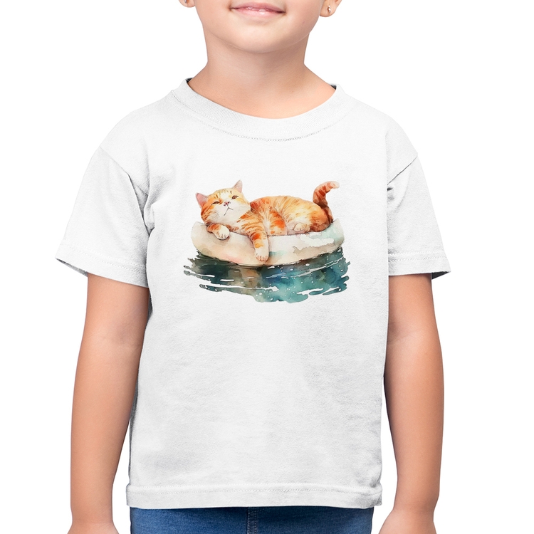 Camiseta Algodão Infantil Gatinho Relaxando na Bóia - Branca