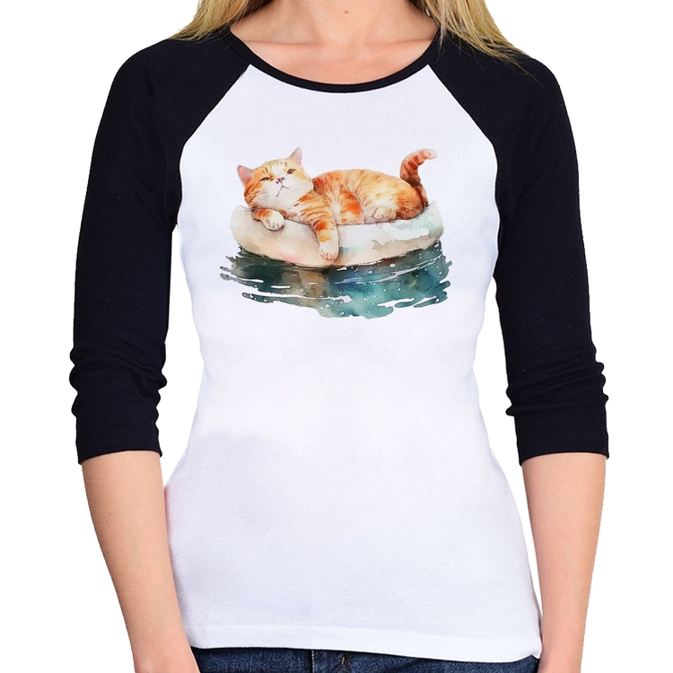 Baby Look Raglan Gatinho Relaxando na Bóia Manga 3/4