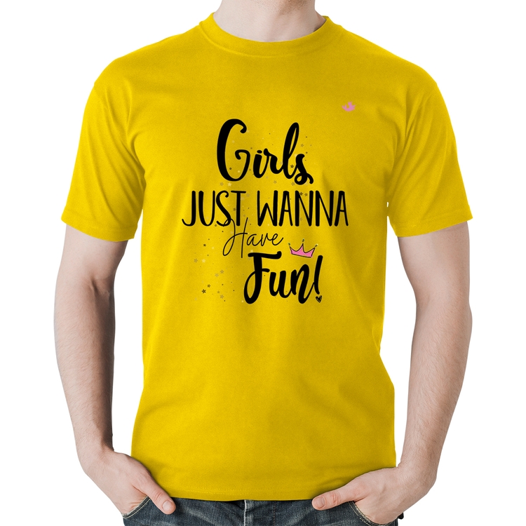 Camiseta Algodão Girls just wanna have fun! - Amarela