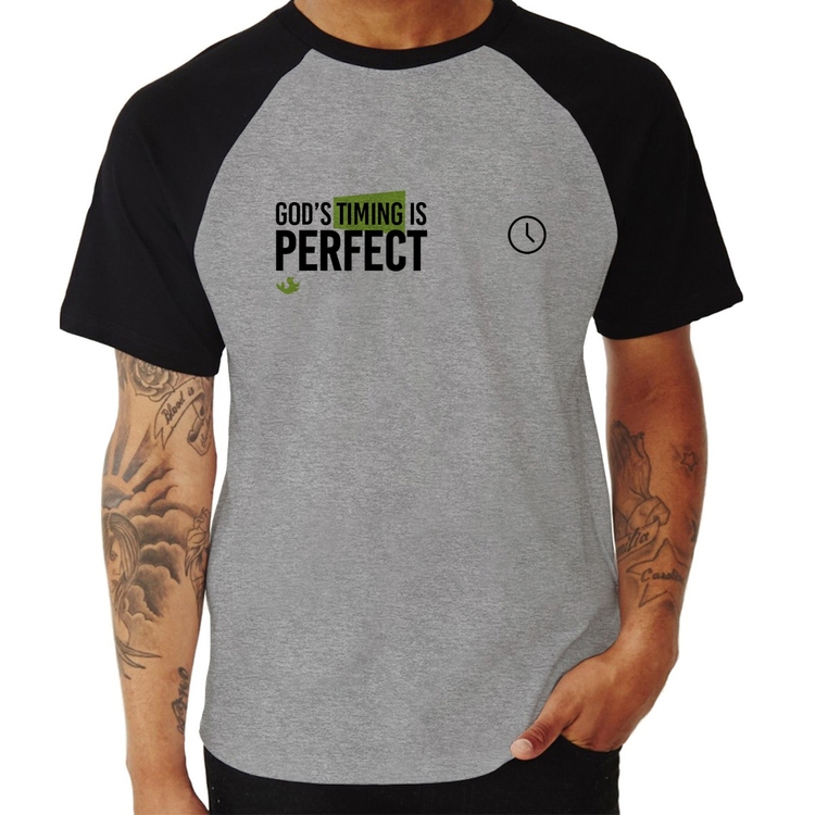 Camiseta Raglan God's timing is perfect - Cinza/Preto