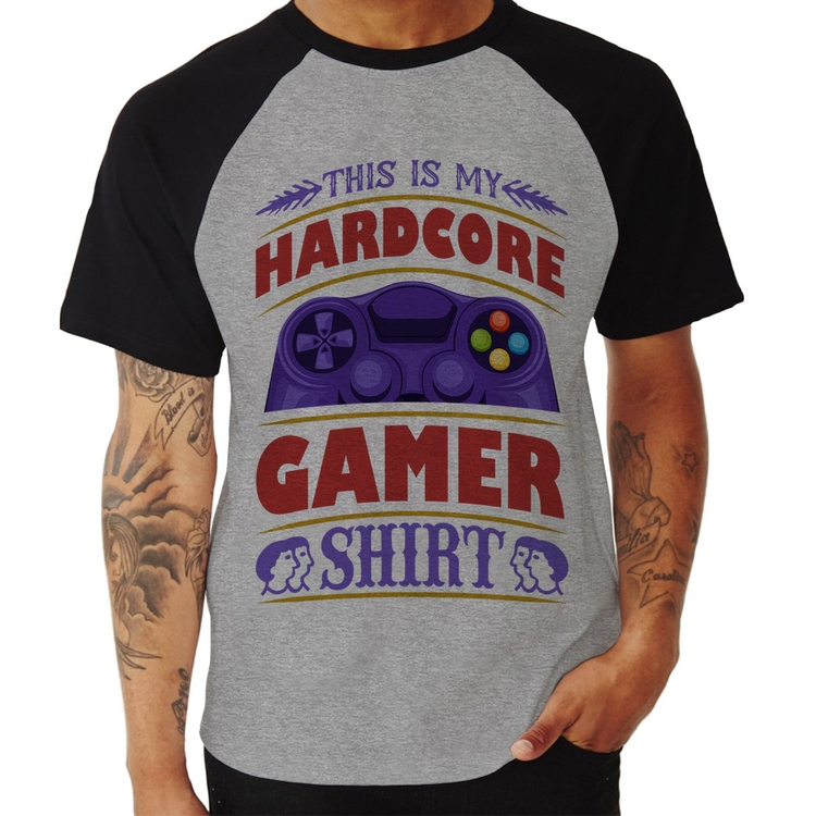 Camiseta Raglan Hardcore Gamer - Cinza/Preto