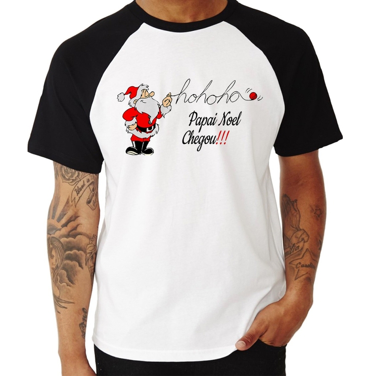 Camiseta Raglan Ho Ho Ho Papai Noel Chegou