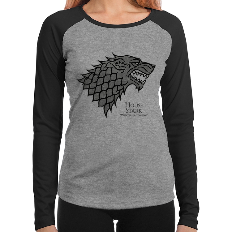 Baby Look Raglan House Stark: Winter is Coming Manga Longa - Cinza/Preto