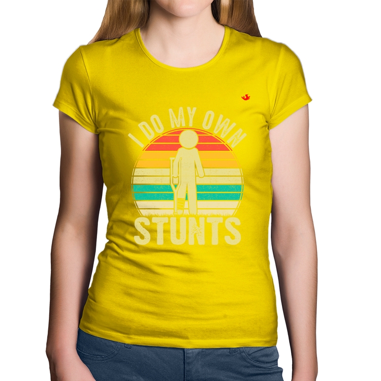 Baby Look Algodão I do my own stunts - Amarela