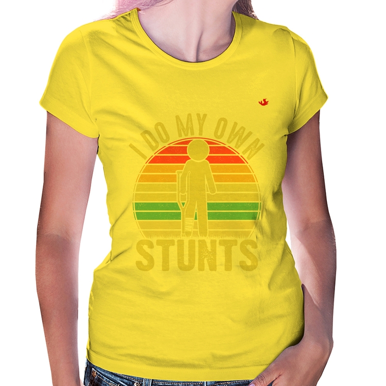 Baby Look I do my own stunts - Amarela