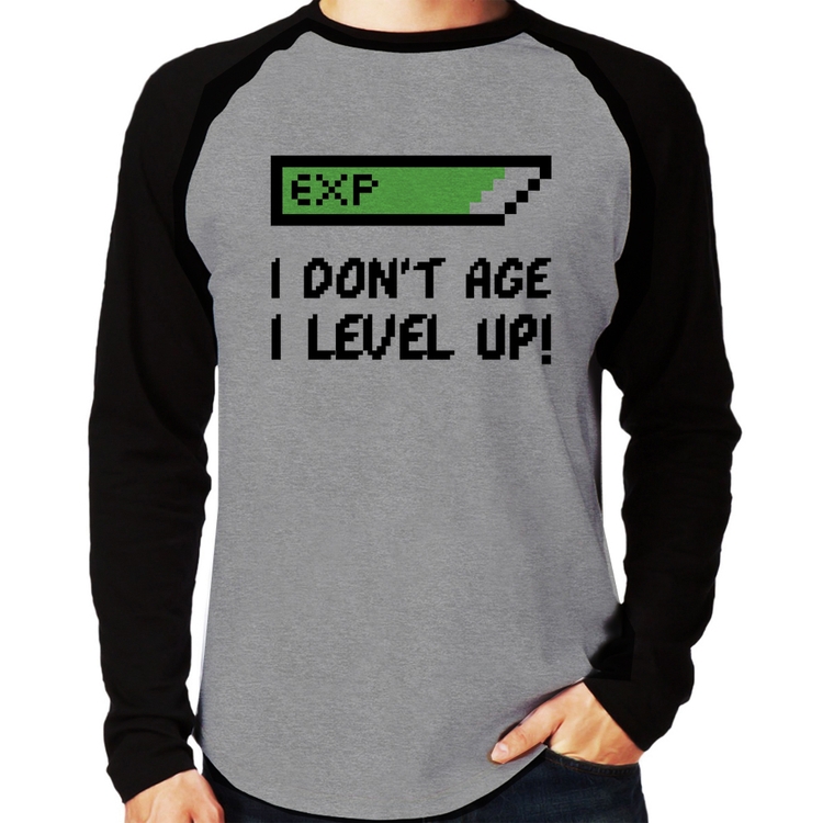 Camiseta Raglan I Don't Age, I Level Up Manga Longa - Cinza/Preto
