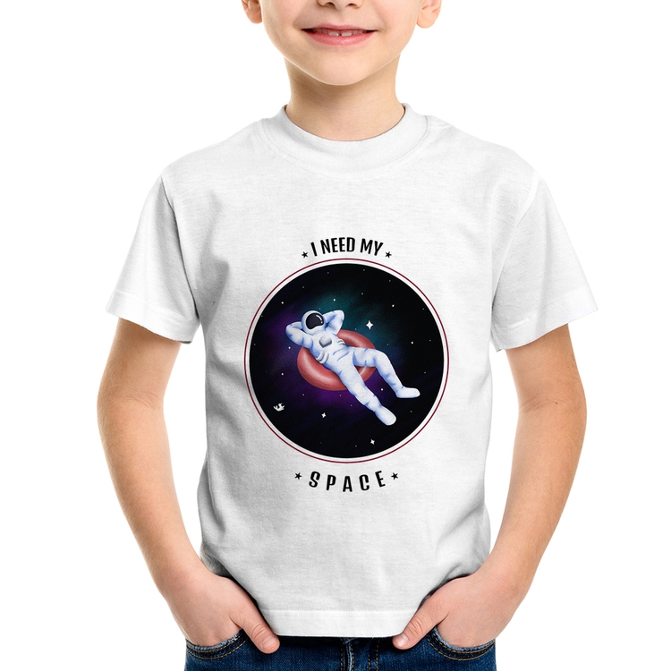 Camiseta Infantil I need my space