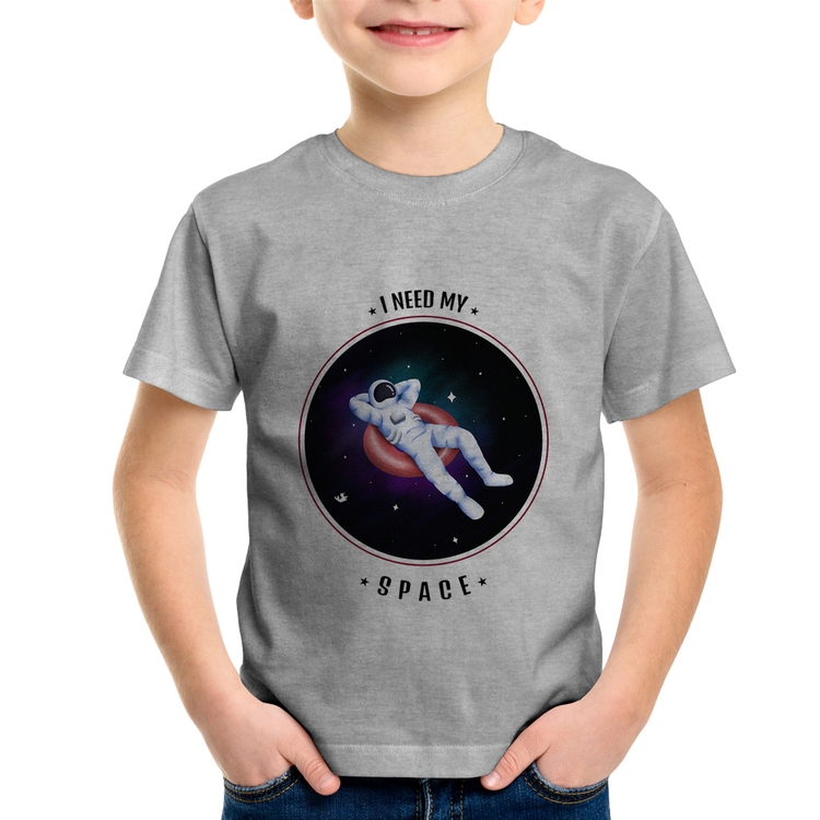 Camiseta Infantil I need my space - Cinza
