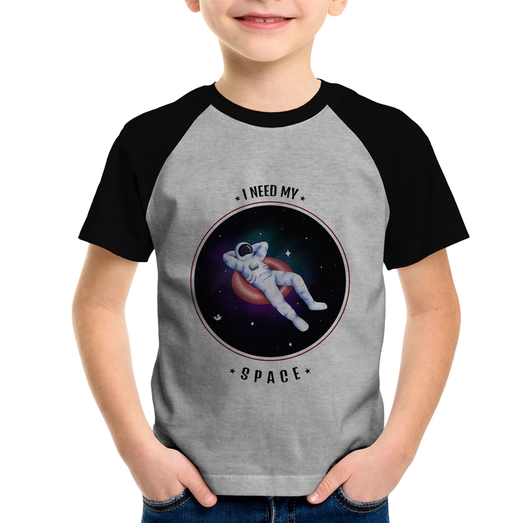 Camiseta Raglan Infantil I need my space - Cinza/Preto