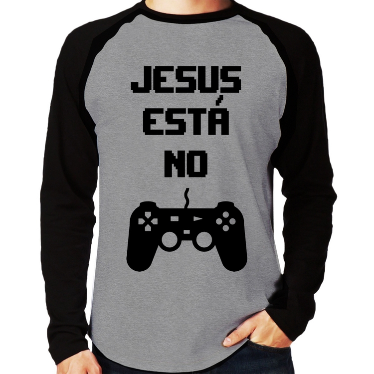 Camiseta Raglan Jesus está no controle Manga Longa - Cinza/Preto