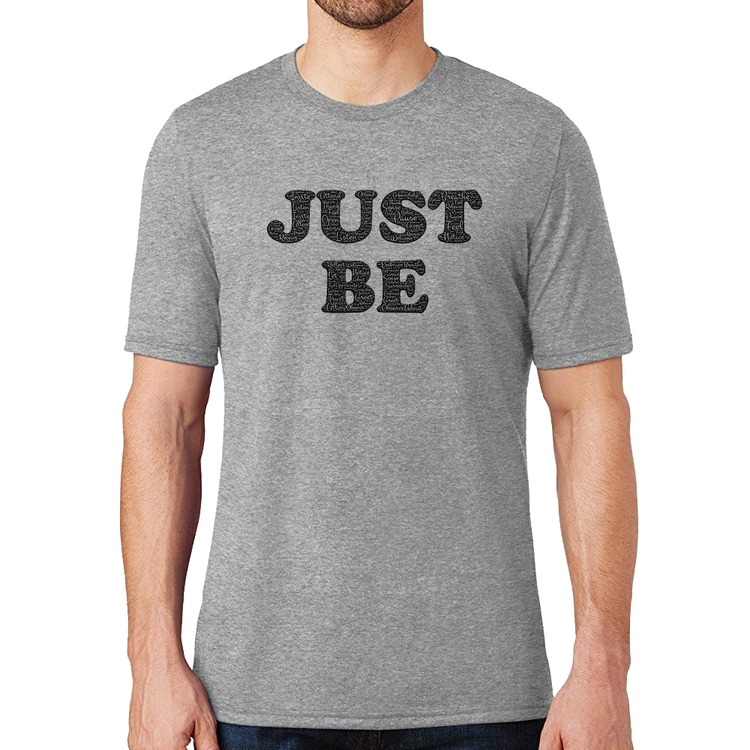 Camiseta Just Be - Cinza