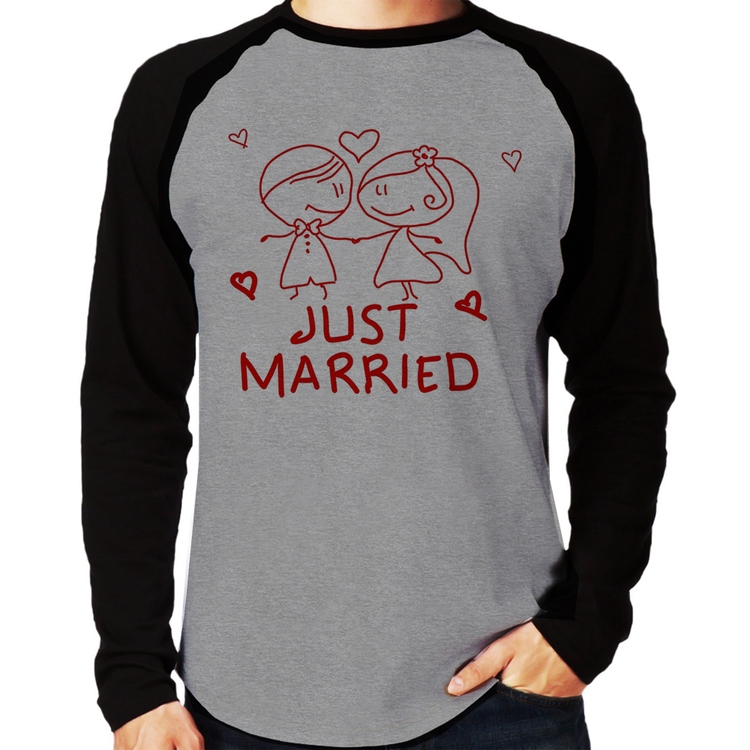 Camiseta Raglan Just Married Manga Longa - Cinza/Preto