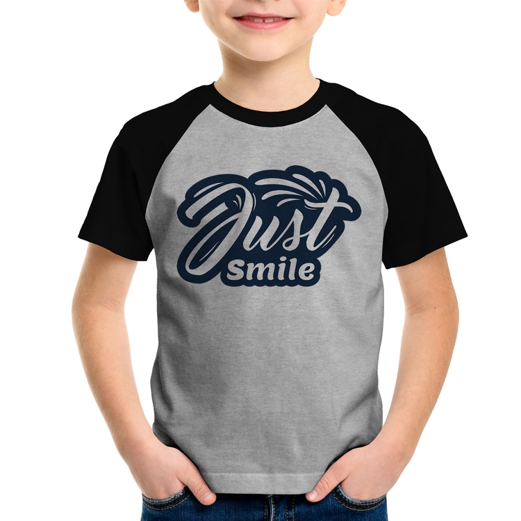 Camiseta Raglan Infantil Just Smile - Cinza/Preto
