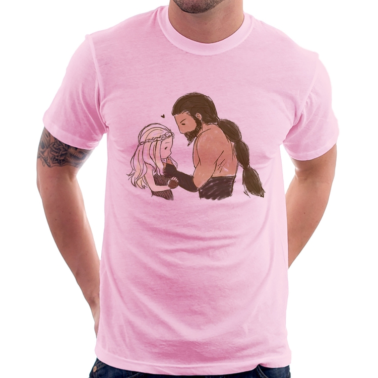 Camiseta Khal Drogo e Daenerys Targaryen - Rosa Bebê