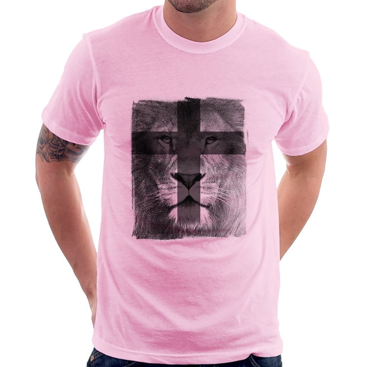Camiseta Leão de Judá - Rosa Bebê