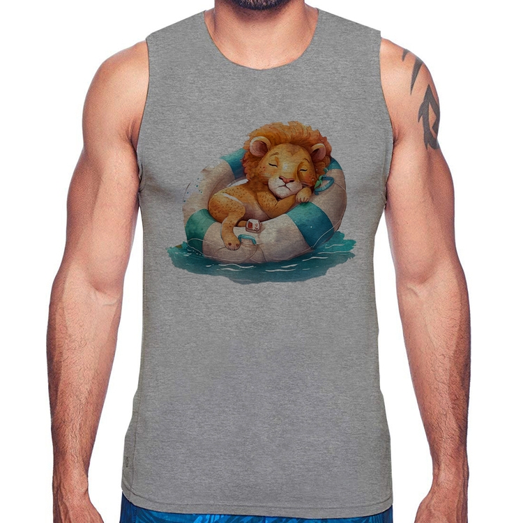 Regata Leãozinho Relaxando Na Piscina - Cinza