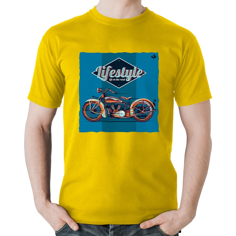 Camiseta Algodão Life on the road - Amarela