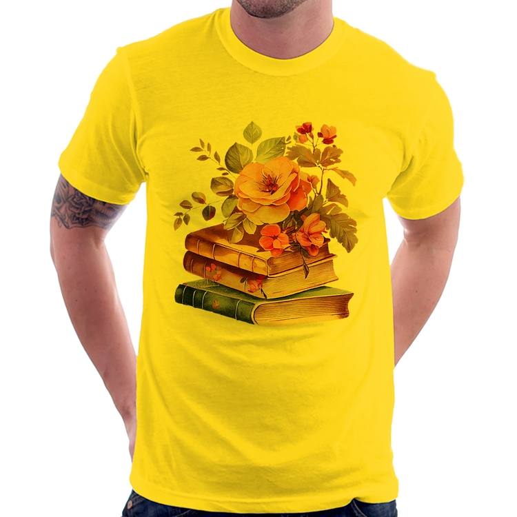 Camiseta Livros e flores - Amarela