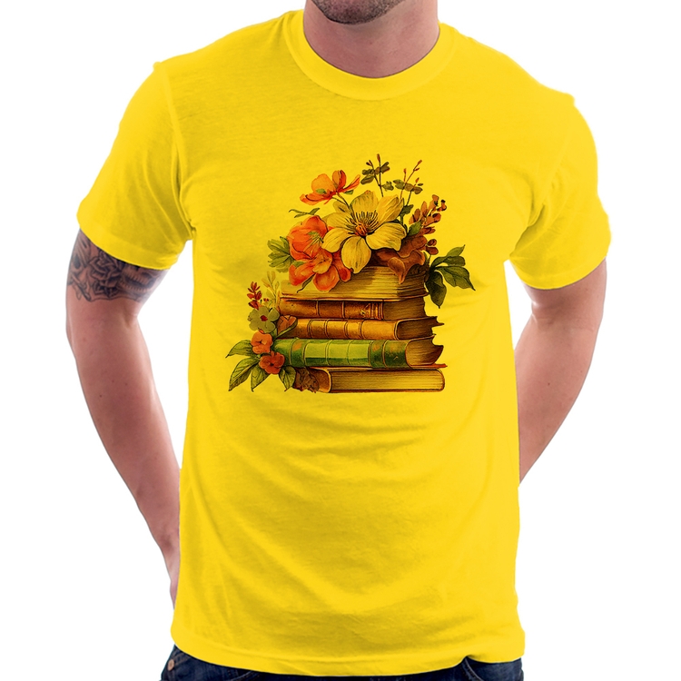 Camiseta Livros e Flores Vintage - Amarela