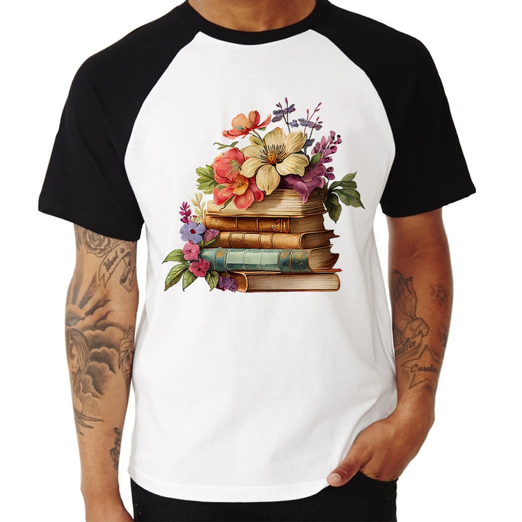 Camiseta Raglan Livros e Flores Vintage