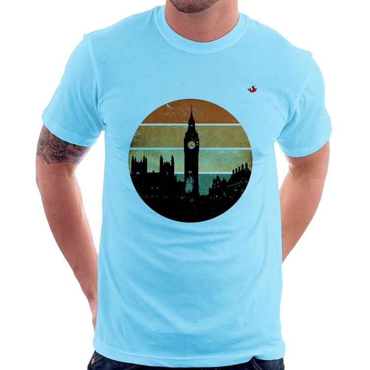 Camiseta Londres Vintage Sunset - Azul Bebê