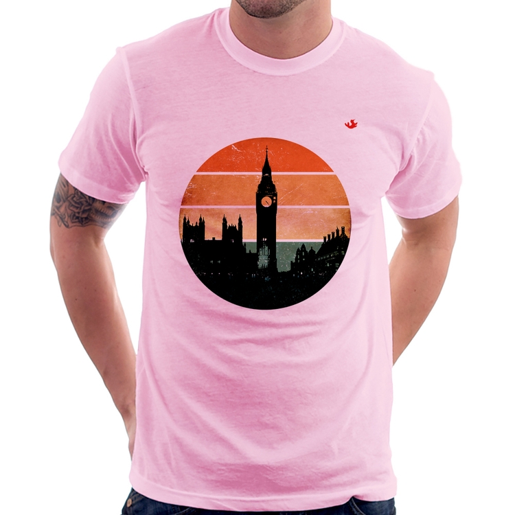 Camiseta Londres Vintage Sunset - Rosa Bebê